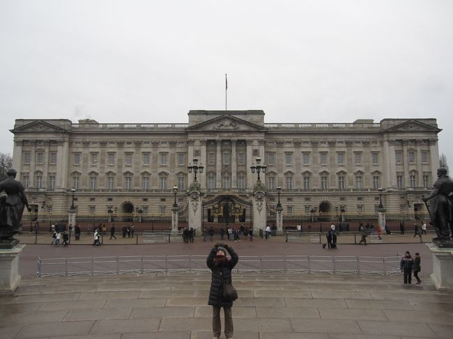 冬の９時半くらいは人もまばらです。