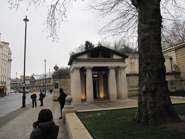 寒さをしのぎにきたのはこちら。<br />クイーンズギャラリー。