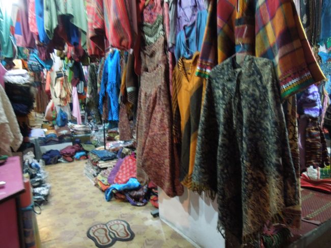 この「ジョティドレス」でチュニックとノースリーブを購入。<br />超カワイイよ！<br /><br />夏が楽しみ〜