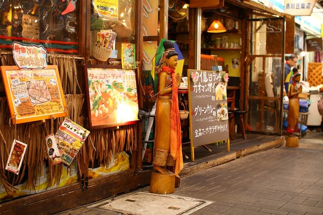 ここはタイ料理のお店です。<br />今回はここでは食べませんが、たくさんの人が食べていたので<br />きっと美味いのだと思います。<br />今度はここで食べてみたいと思います。