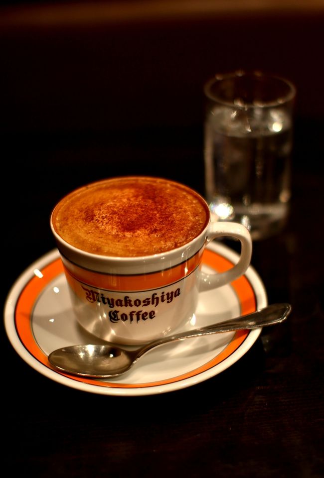 先日、豪徳寺散策の折に飲んだカフェラテにすっかりはまって<br />カフェラテを注文。<br />最高に美味しかったです。<br /><br />町田散策、とても楽しかったです。<br />カメラの腕を上げて、また町田のいろいろな顔を見に行こうと思いました。