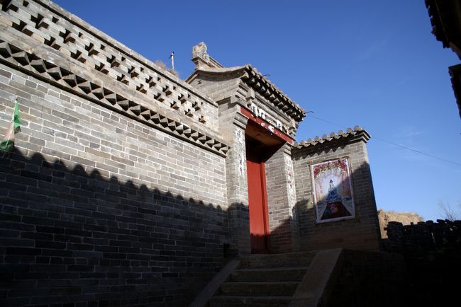 城門の上から城壁に上がって見たかったのですが残念ながら閉まっています。<br />