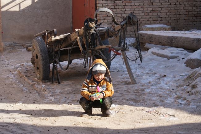おおっ、懐かしい！<br />二輪の「馬力」（荷車）<br />５０年前、我が家にもありました…<br />