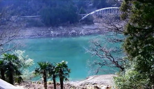 <br />　露天風呂からの見晴らしは、ごらんの通り。