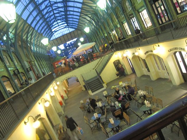 今では小さなショップの集まるお買い物スポットに。