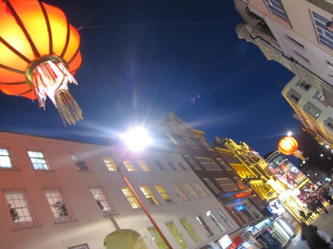 今度は歩いてチャイナタウンへやってきました。