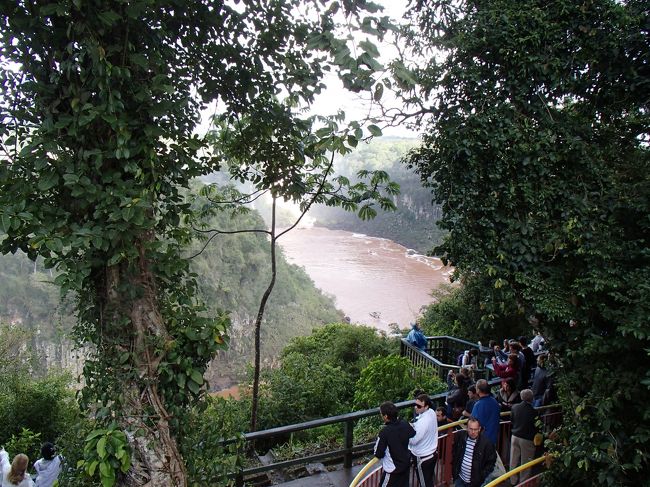 遊歩道には、ビューポイントもある。