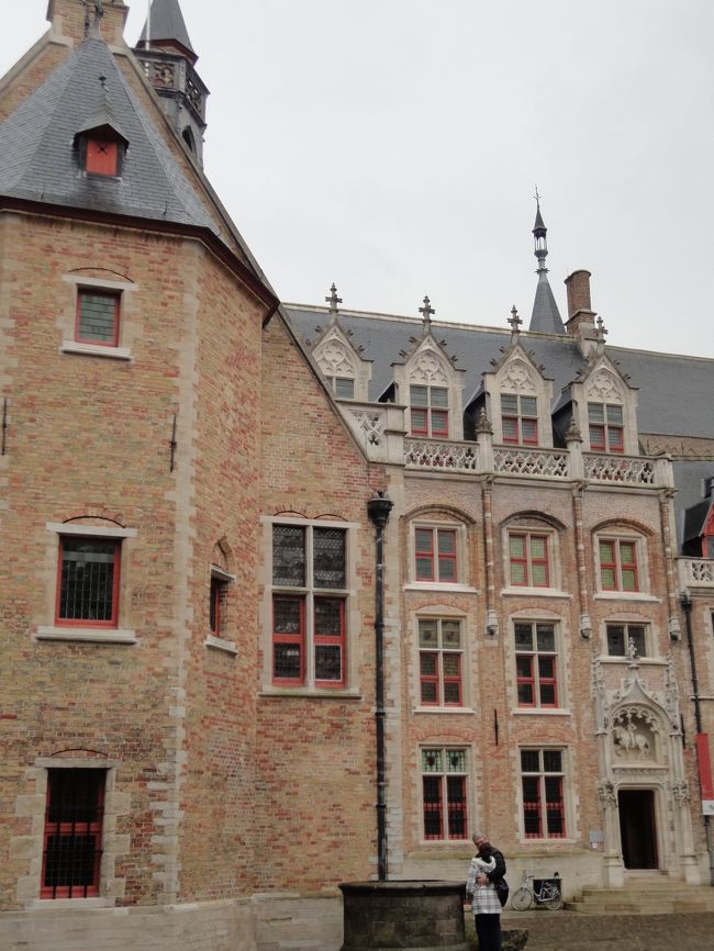 もとが貴族の館だけあってちょっとしたお城みたい。