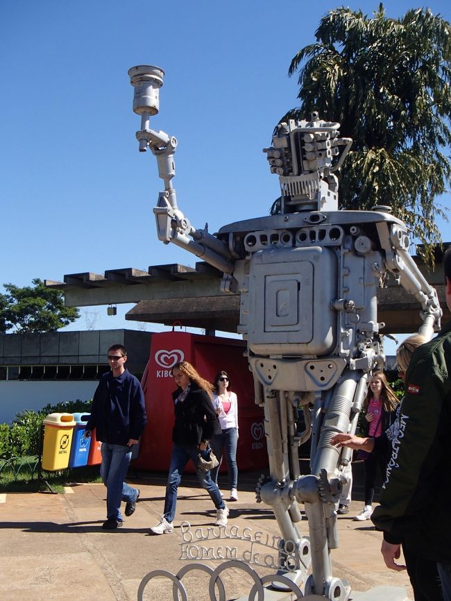 展望台の周囲には、こんなオブジェがある。