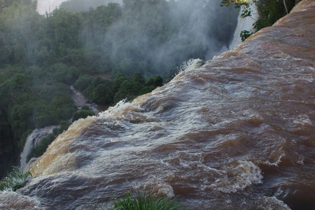 Upper Trailは、滝上からみるコース。