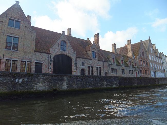 後々病院として使用された建物だったかな？