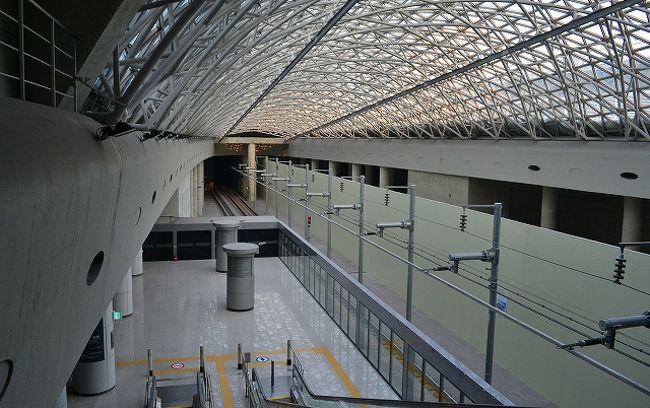 空港鉄道に乗りますよ。