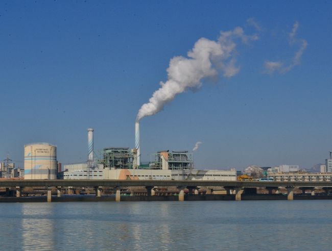 京浜工業地帯かっ！<br />