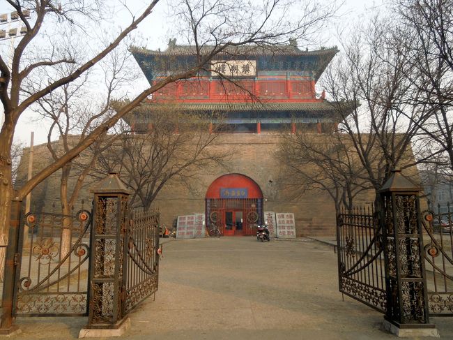 鼓楼の「鎮朔楼」まで来ました。<br />