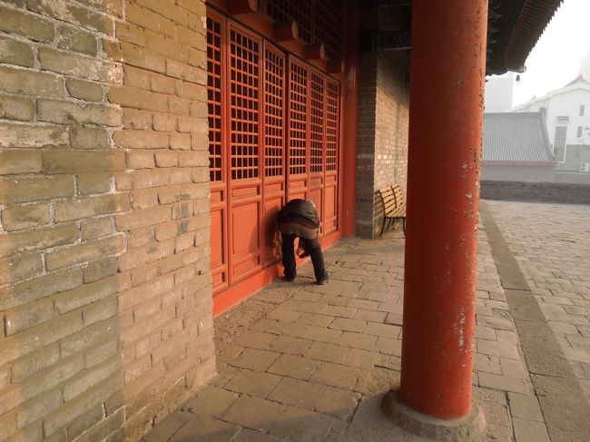 なぜかというと、カギがかかっているから。<br />