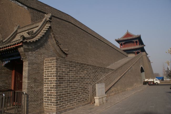 この坂道を上がって…<br />