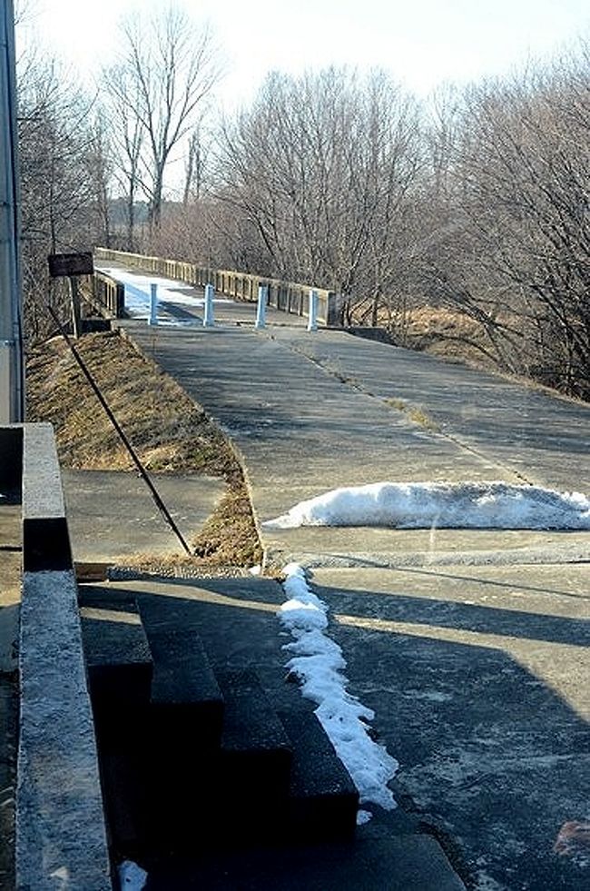 数分間だけ南北の軍事境界線を越えてみた板門店 板門店 北朝鮮 の旅行記 ブログ By Sur Shanghaiさん フォートラベル