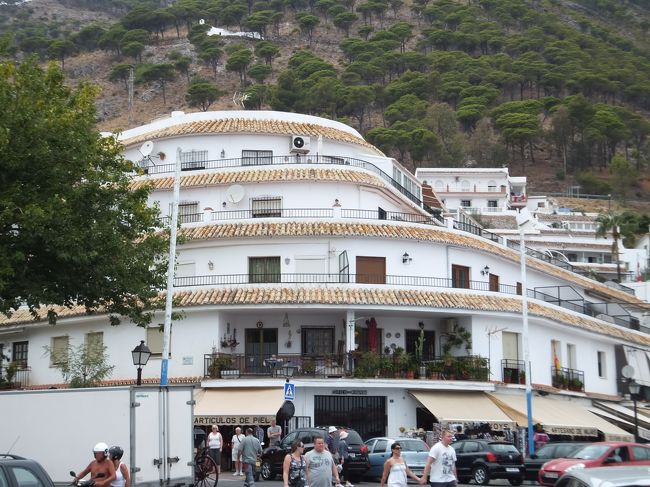 お土産屋なども散策し、１５：３０頃出発<br />セビージャへは約２２０ｋｍ。