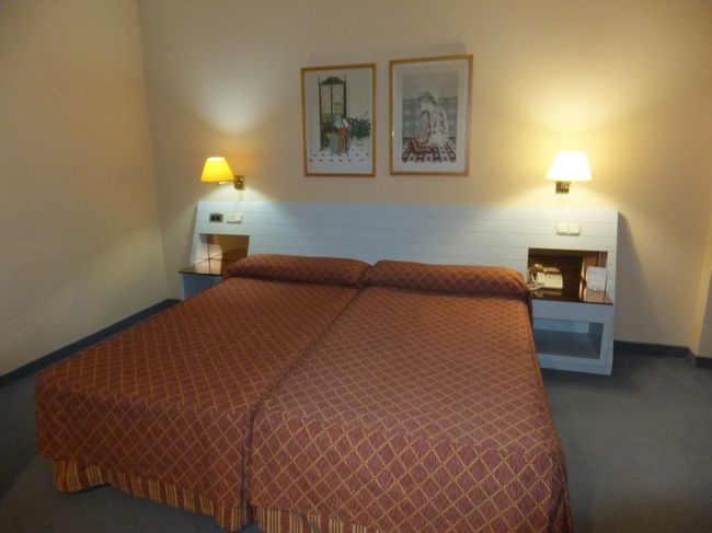 部屋は広すぎて、急いでいるときに少々大変（笑）