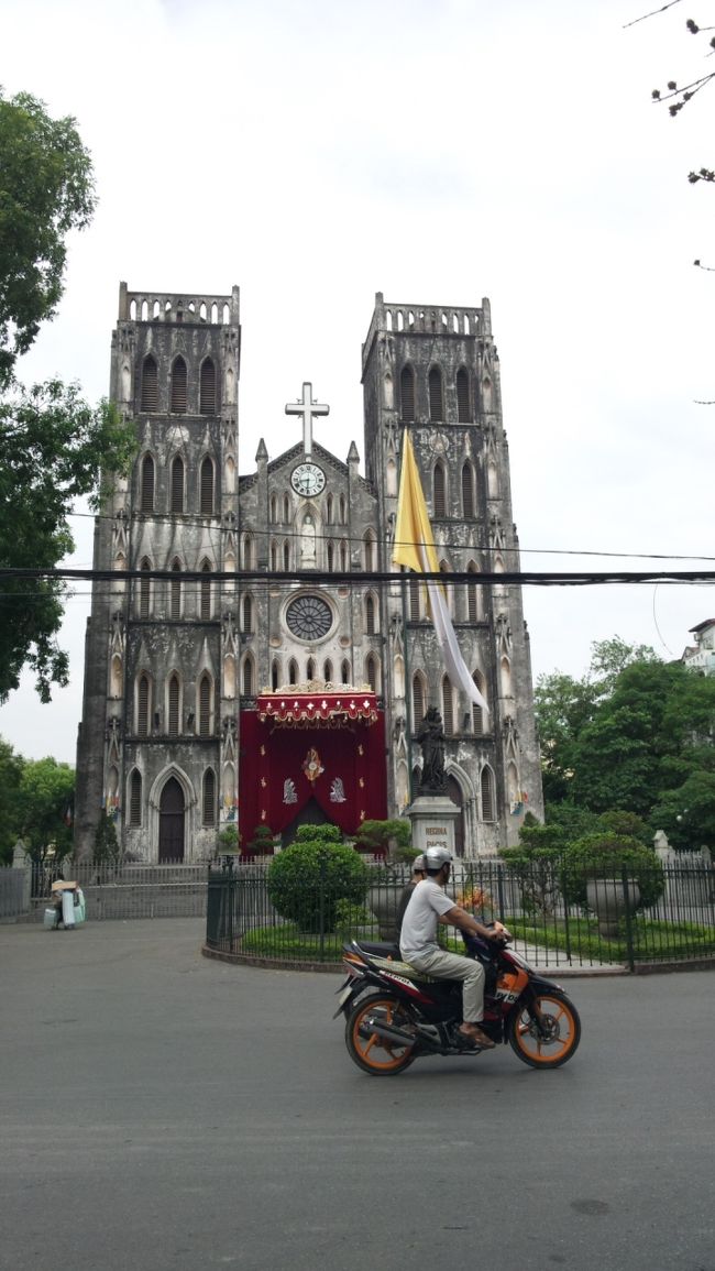 ハノイ大教会。