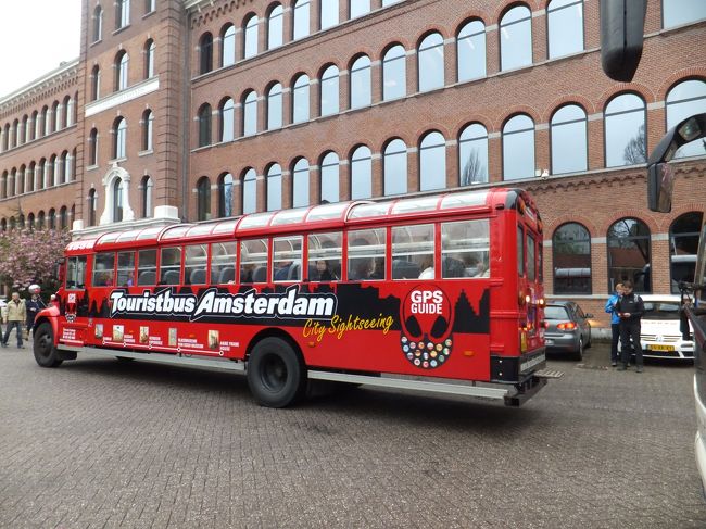 ガッサンダイヤモンド工房<br /><br />女性陣は目の色が変わってました\(^o^)／