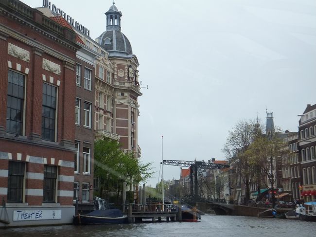 クルーズも終わりです。<br />船長さんも楽しい人でした。飲み物片手に運転してた(^^)v<br />すぐ後ろだったので、鼻歌も聞こえたりして(^O^)