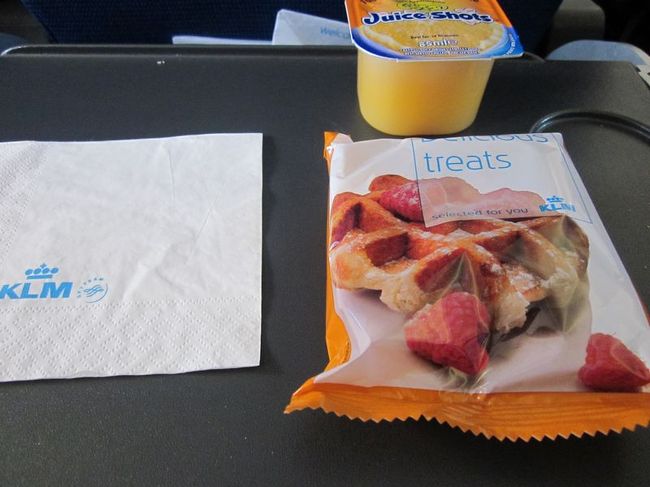 簡単なスナックが出ました。