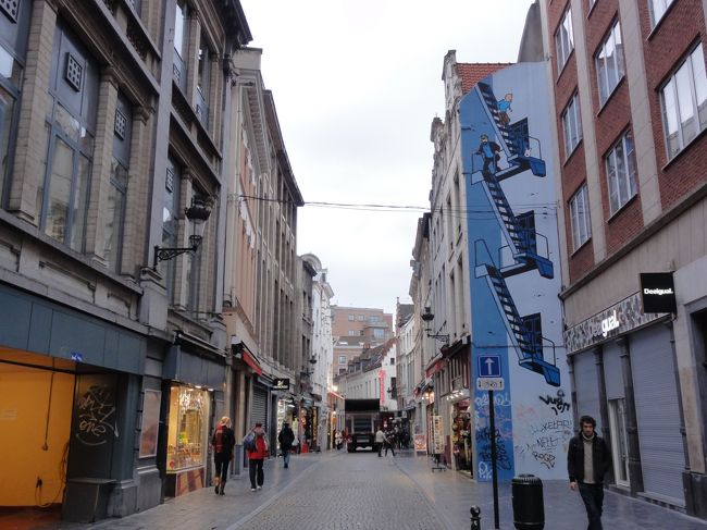 「小便小僧」　に会いに行きます。