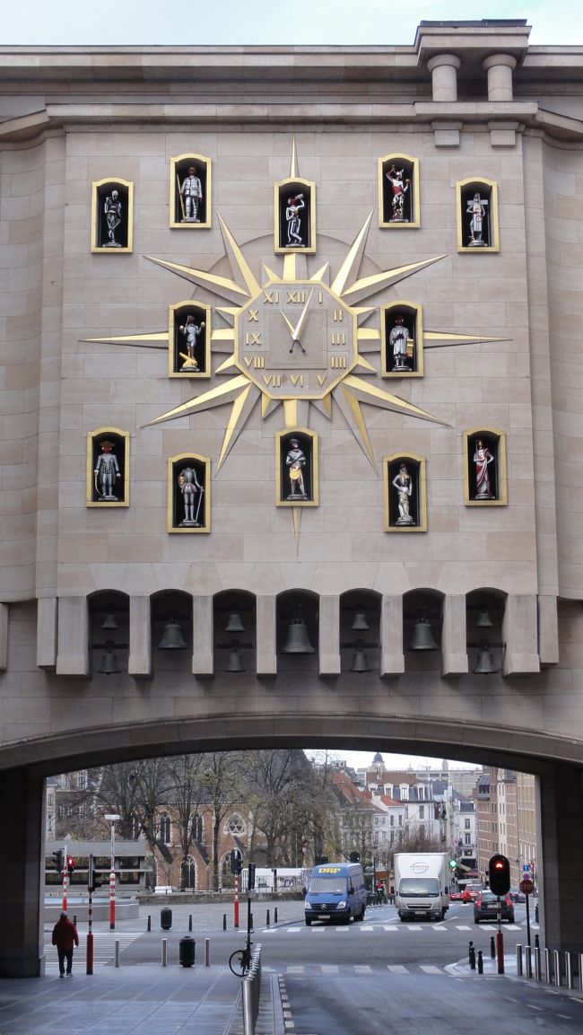 「王立美術館」　辺りです。<br /><br /><br />ベルギーの画家といえば<br /><br /><br />「ファン・アイク」、<br /><br /><br />「ブリューゲル」、<br /><br /><br />が有名です。