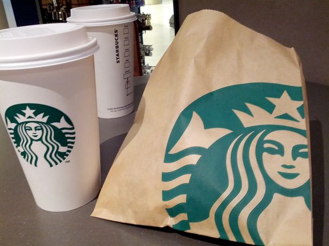 マイアミ空港で時間潰し。今回の旅行は乗り継ぎに十二分の余裕を持たしているので、たっぷりと時間がある。