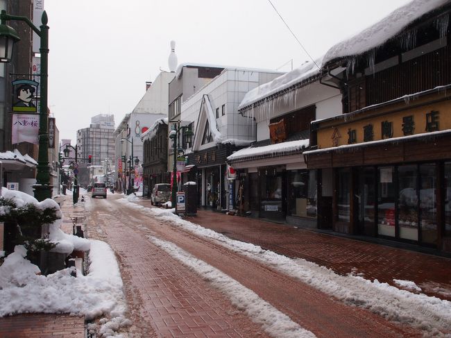 茅葺き屋根と雪景色を求めて 雪降りしきる中 レトロな町並みの七日町を散策 通っただけ かな T T ２日目 会津若松 福島県 の旅行記 ブログ By こあひるさん フォートラベル