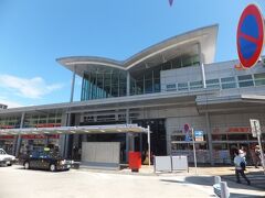 JR清水駅の外に出てきました。ここからブラブラ歩いて行きます。
試合はナイターなのでまだまだ時間があります。
