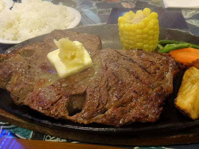 ここのイチオシ、ガーリックステーキを注文。<br /><br />めちゃめちゃ美味しい！またサイパンに来たら食べること決定！