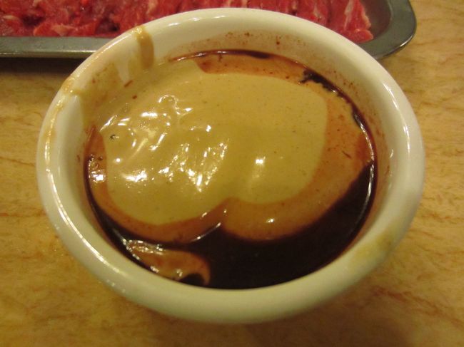 ねっとりの特製ダレ。<br /><br />これが羊肉にマッチして本当においしいのです。