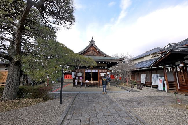 二礼，二拍手，一礼