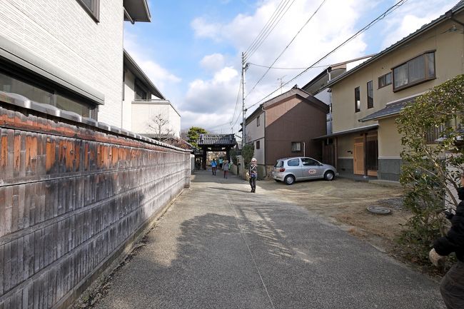 1417　元興寺塔址に　中国人の女性5人組がいた