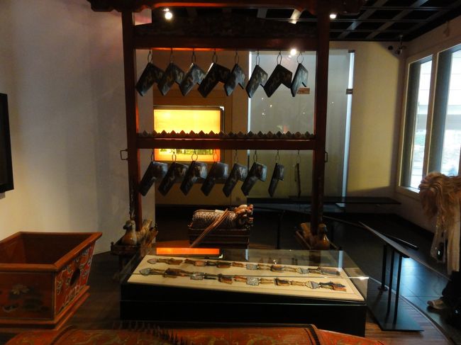 基本的に　「楽器」　が展示されてます。