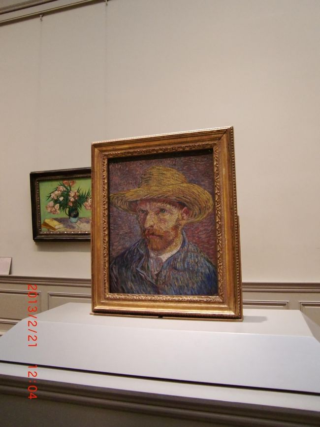 美術の教科書で見たことありますよね！<br />ゴッホの自画像( ^ω^ )