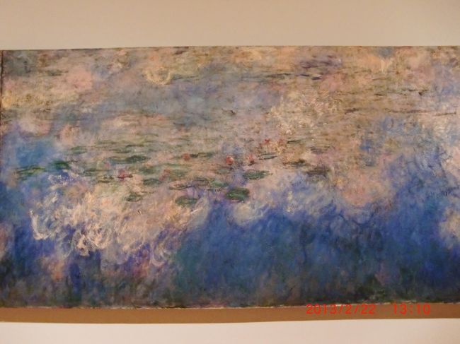モネの睡蓮はすごく絵が大きくて、写真に入り切りませんでした！<br />ゴッホやピカソとは違う優しいタッチの淡い色。
