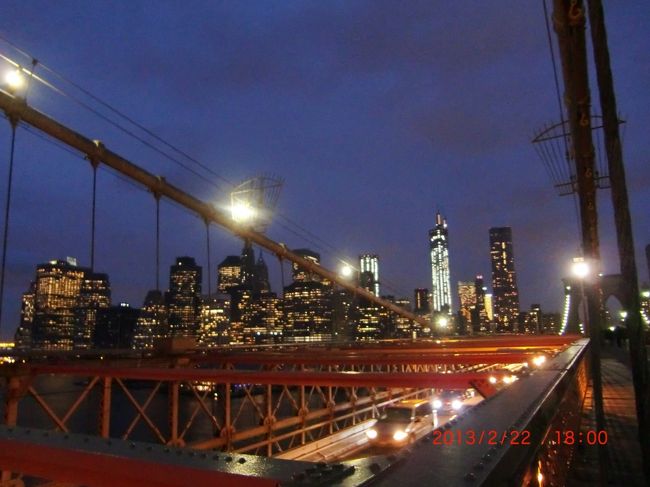 多分30分くらいで歩けますが、写真を撮りまくってもっと時間かかってます( ^ω^ ;)<br />そして、夜景はマンハッタン側が綺麗なので、夕暮れに歩く方は地下鉄でブルックリンまで行って、マンハッタン方面に歩くことをおすすめします！振り向いて写真撮ってましたー(^^;)