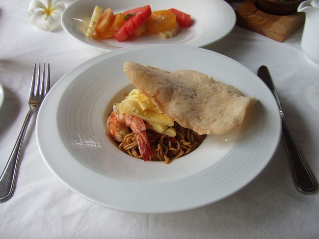 ３日目の朝食はミーゴレン☆