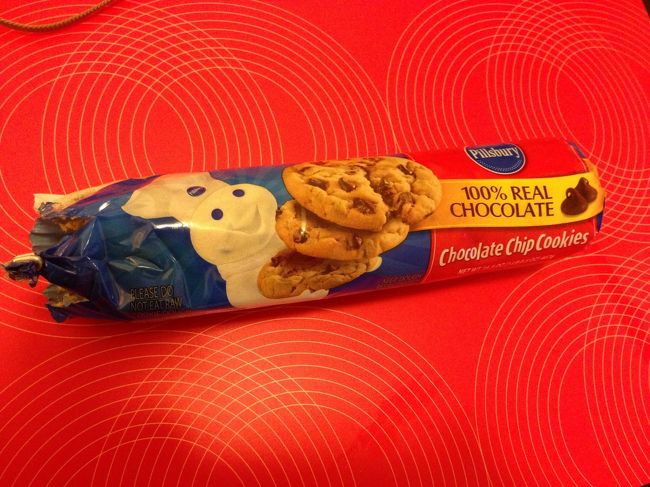 その後、見つけちゃいました！クッキードウそのもの！<br />チーズなどの冷蔵コーナーにあって、今まで探しても見つけられなかったのですが( ^ω^ )<br />こりゃあ買うしかないってことで買いました( ^ω^ )<br />お味は...うん！アイスが限界だったかも( ^ω^ )笑<br />甘い甘い甘い！こんなの食べれば大きくなりますよね！って感じで、スプーン2口でやめちゃいました( ^ω^ ;;)<br />