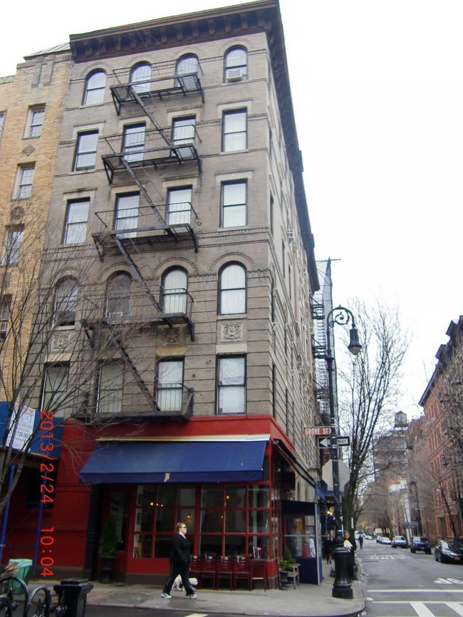 最大の目的地！フレンズのモニカ、レイチェル、チャンドラー、ジョーイが住んでいた設定の建物\(^o^)／<br />シットコムなので、実際はロサンゼルスで撮影されてるんですけど、ファンとしては、ただただ嬉しい( ^ω^ )