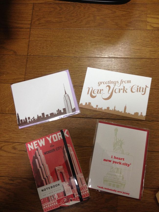 グリニッジレタープレスという文具屋さん？でニューヨークっぽいポストカードとノートを買いました( ^ω^ )