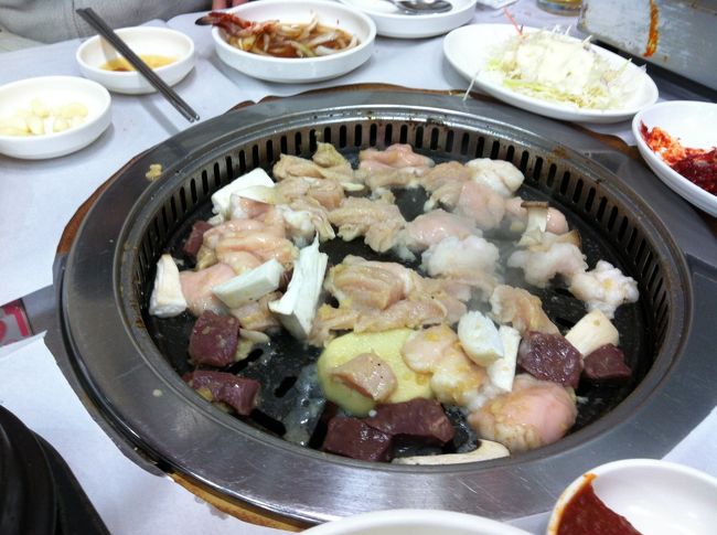 これが、絶品です。甘みがあり、口の中でとろけます。店は富平市場の「プピョン・ヤンゴプチャン」といいます。本当においしいです。