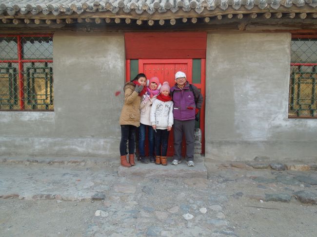 通りに女の子たちがいたので…<br />