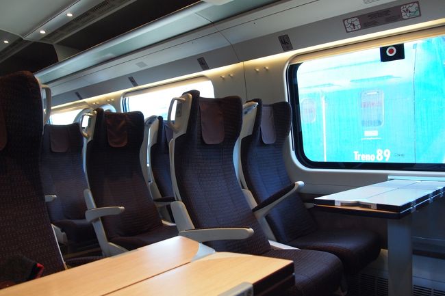 次の日の朝早くベネツィアを後にしてフィレンツェに向かいます。<br />AVEでのんびりと。。<br /><br />ベネツィアは小さいので観光しやすいところでした。<br /><br />フリーということを生かして美味しい物を沢山食べれたのが本当に良かったです。