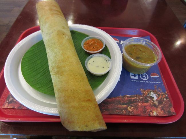 マサラドーサ150ルピー<br /><br />空港、高いね。<br />