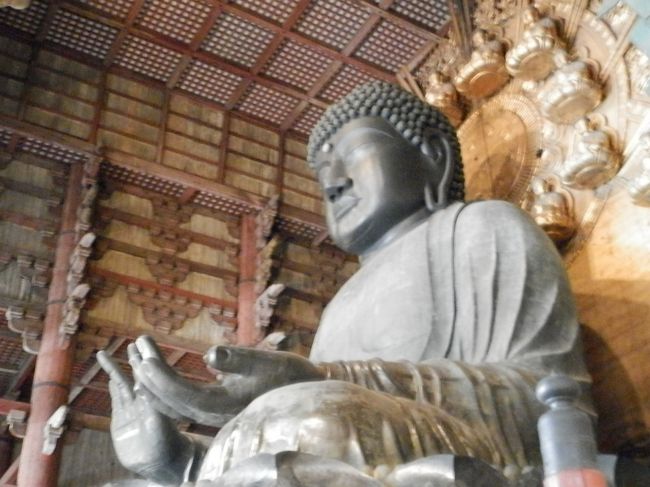 大仏様も心得たもので<br />完全にグーちゃんを無視していた。