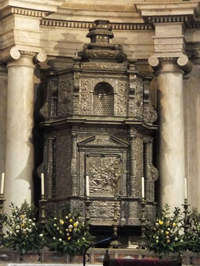 王家一族の墓が集められているそうです。